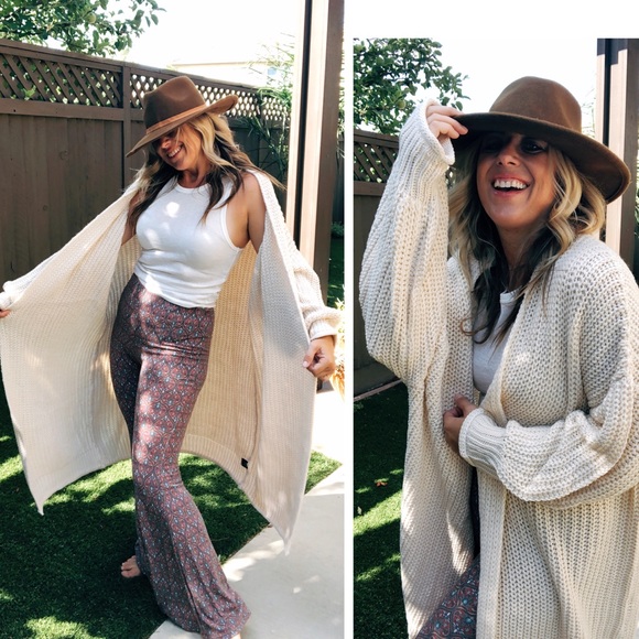 MAXI CARDIGAN ~ Powder beige - Picture 2 of 16